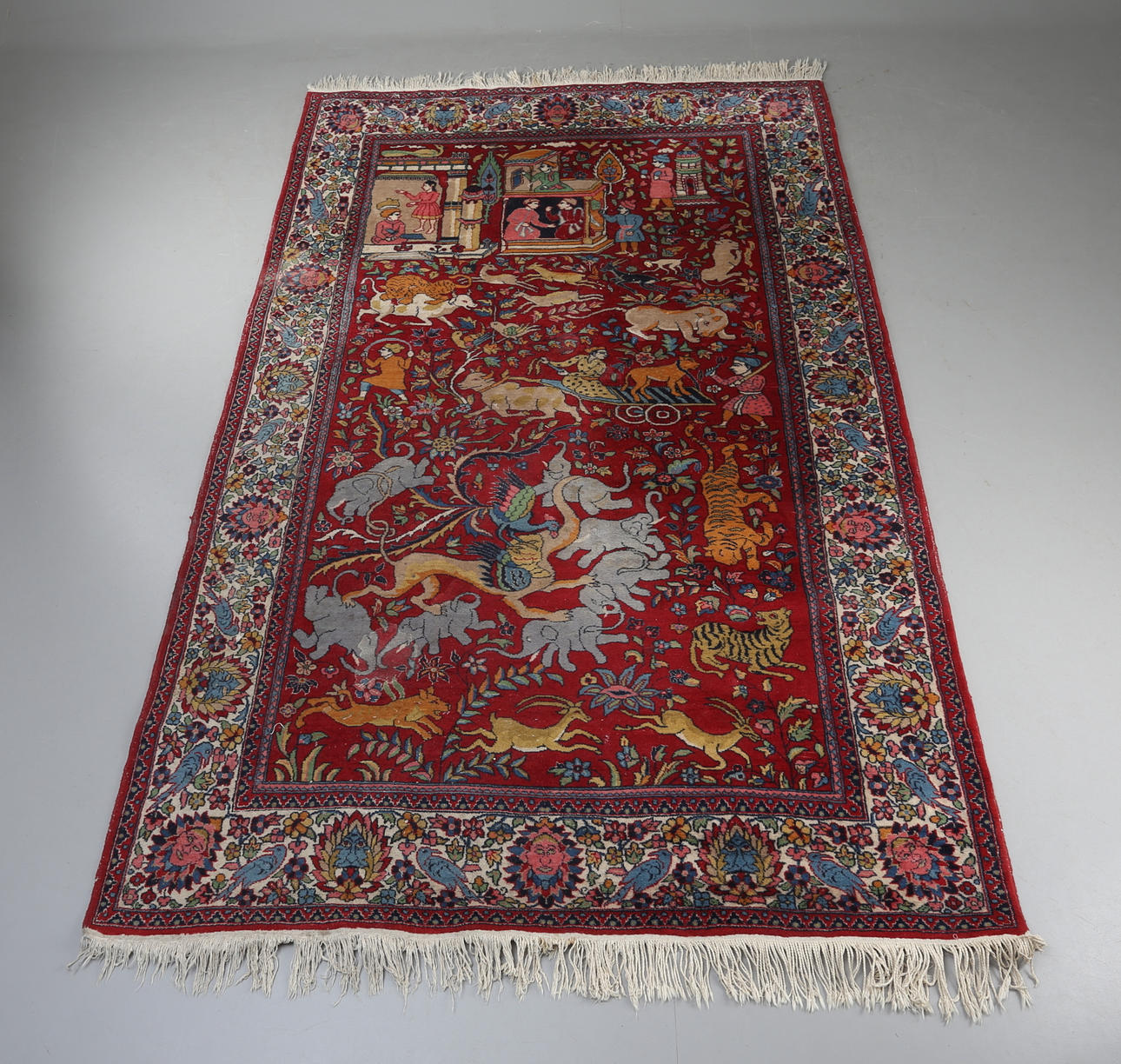 MATTA, ORIENTALISK, figural, 155 X 250 cm.