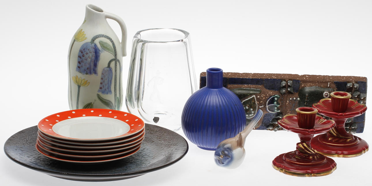 KERAMIK och GLAS, 13 delar, 1900-tal.