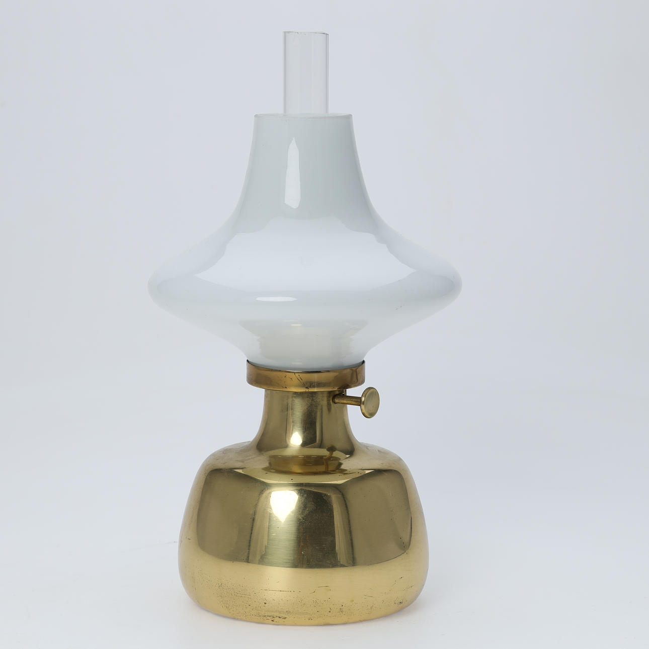 HENNING KOPPEL. ( 1918-1981). PETRONELLA, a table lamp, “Petronella”, designed in 1961 for Louis Poulsen.