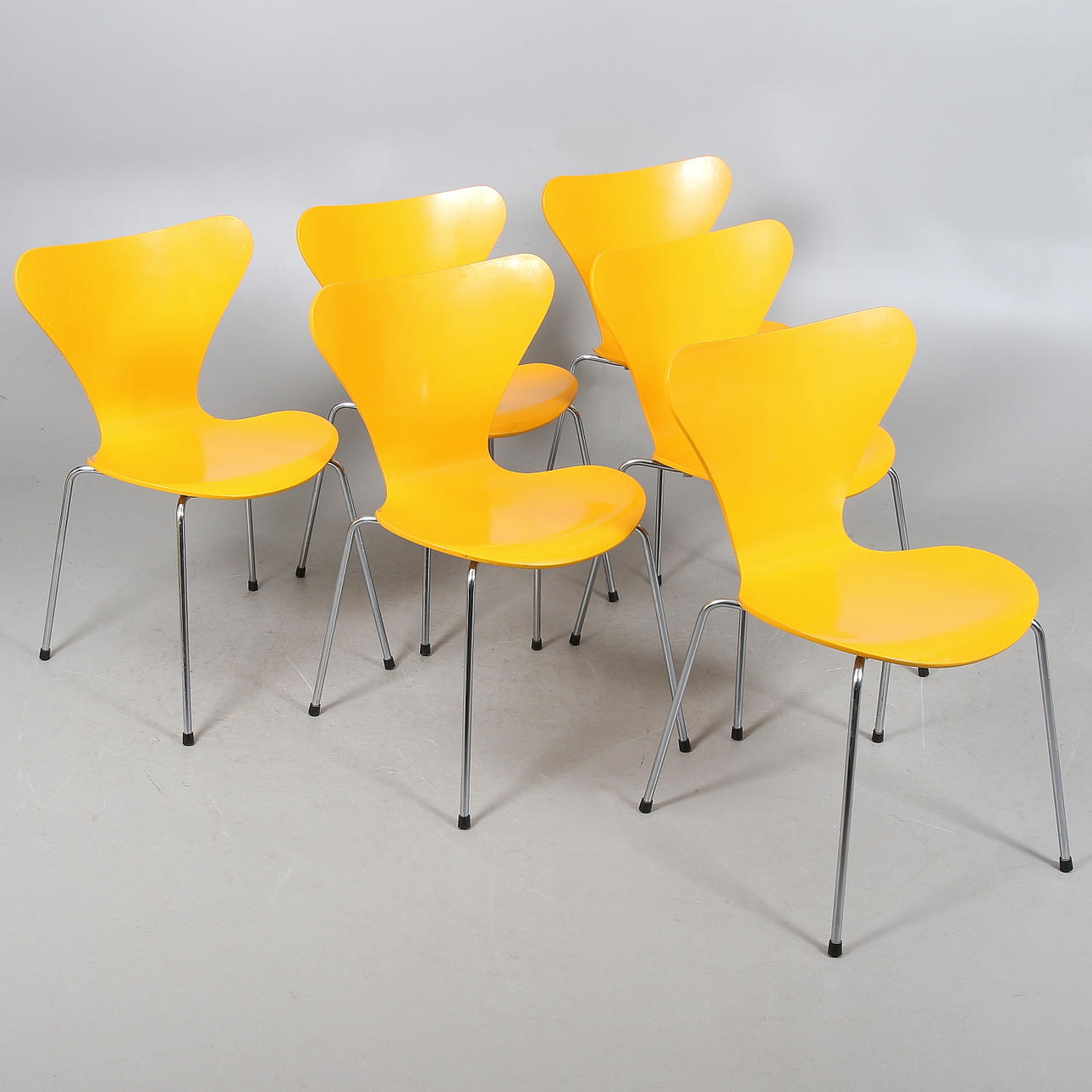 ARNE JACOBSEN. Stolar, 6 st, "Sjuan", Fritz Hansen, Danmark, 1960-tal.