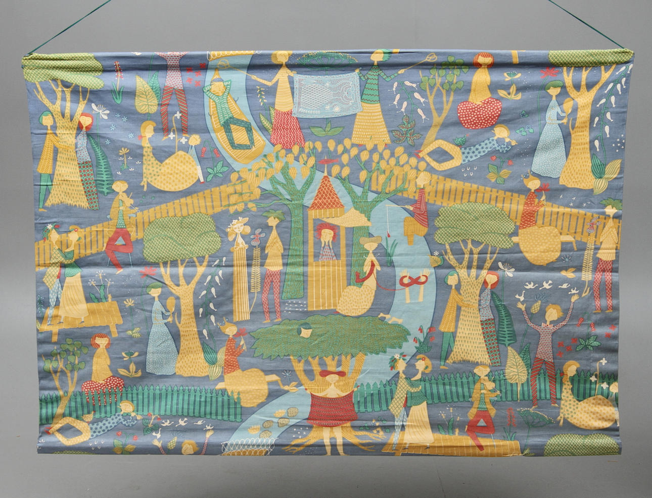 PARTI TEXTILIER, bla väggbonad, "Lustgården", Stig Lindberg, NK:s textilkammare. 1900-talets mitt.