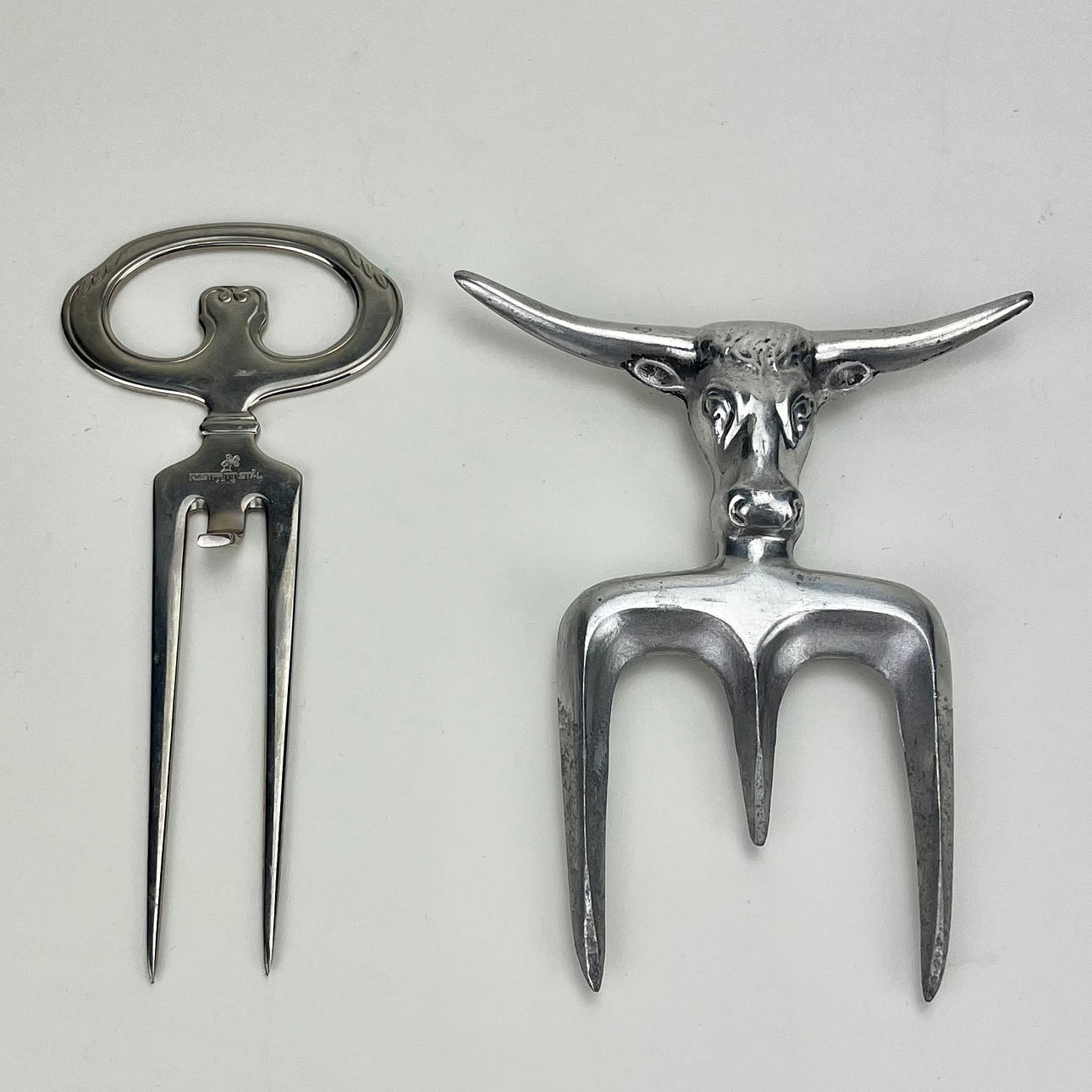 PIHVIHAARUKAT, 2 st, metall, 1900-tal.