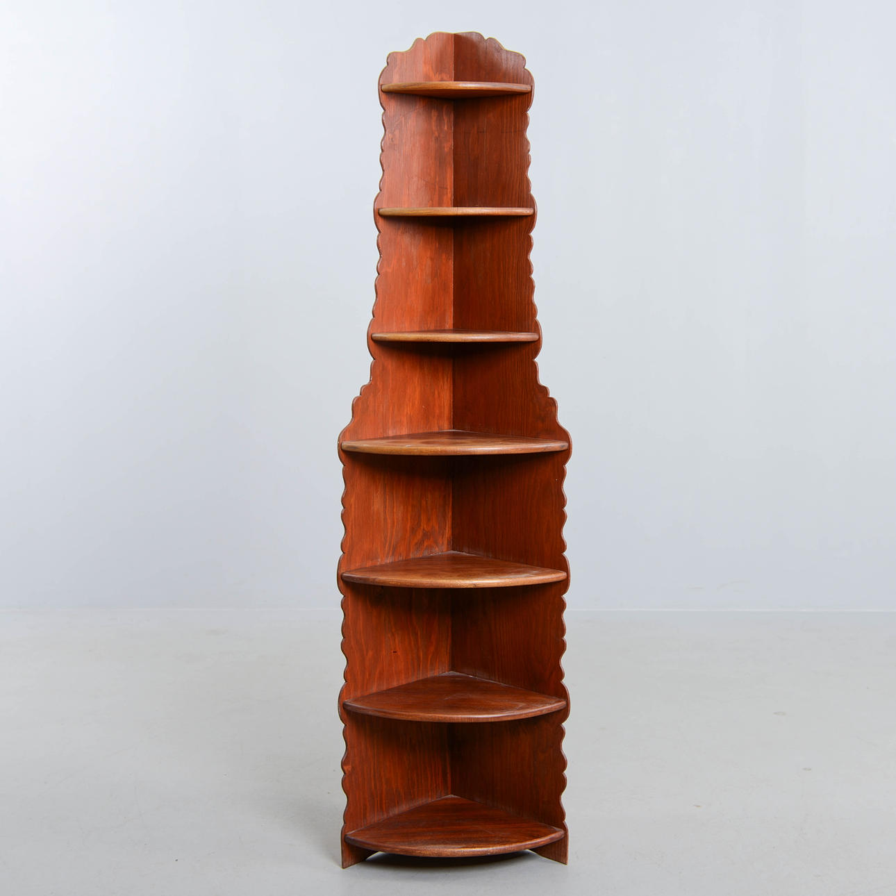 KULMAHYLLY, puinen, 1900-luku.