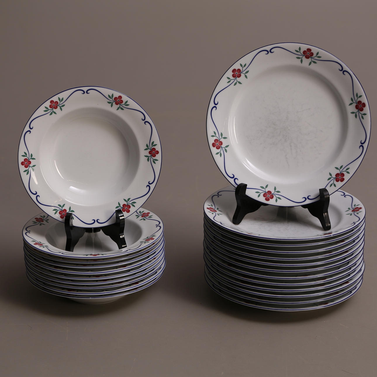 PIA RÖNNDAHL. MATSERVISDELAR, 23 delar, porslin, Sundborn - Rörstrand, sekelskifte 19-/2000-talet.