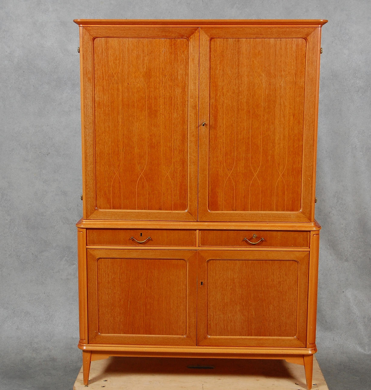 SERVERINGSSKÅP, 1950 tal.