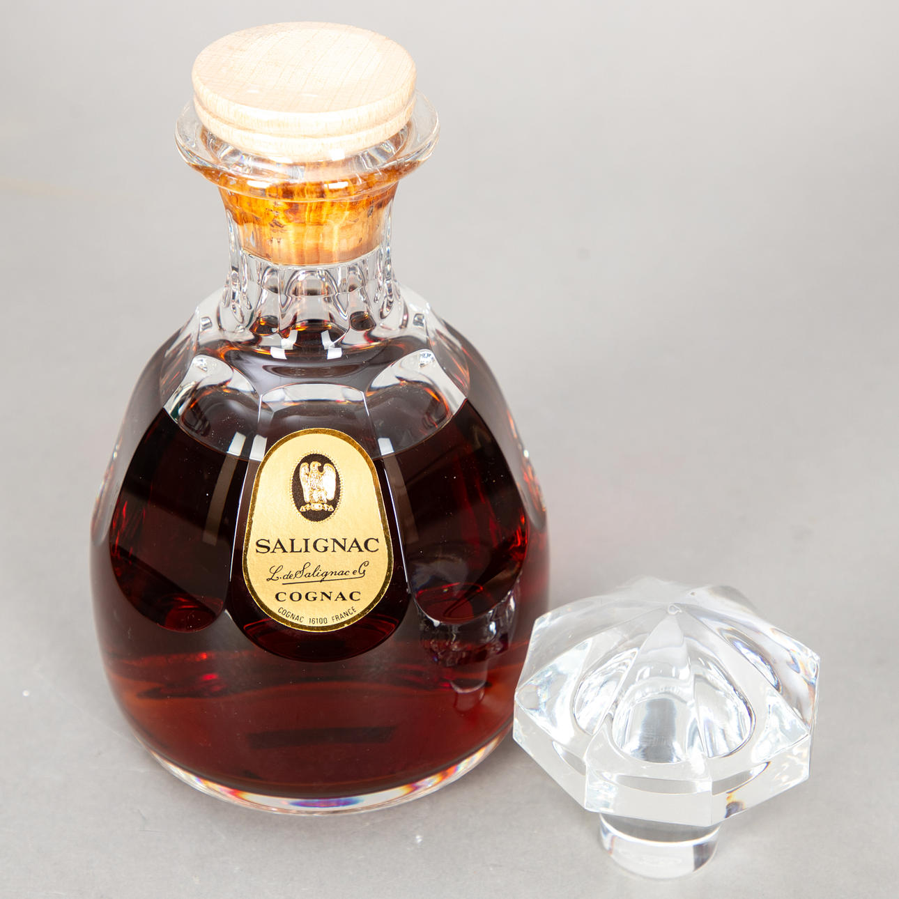 COURVOISIER S.A.S. Salignac cognac, Napoleon in jewelry box
