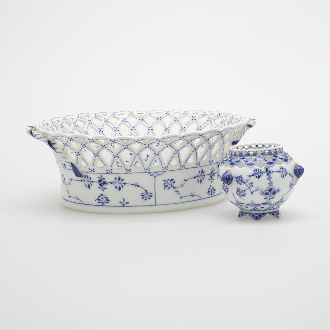 SKÅL och VAS, "Musselmalet", Royal Copenhagen, Danmark.