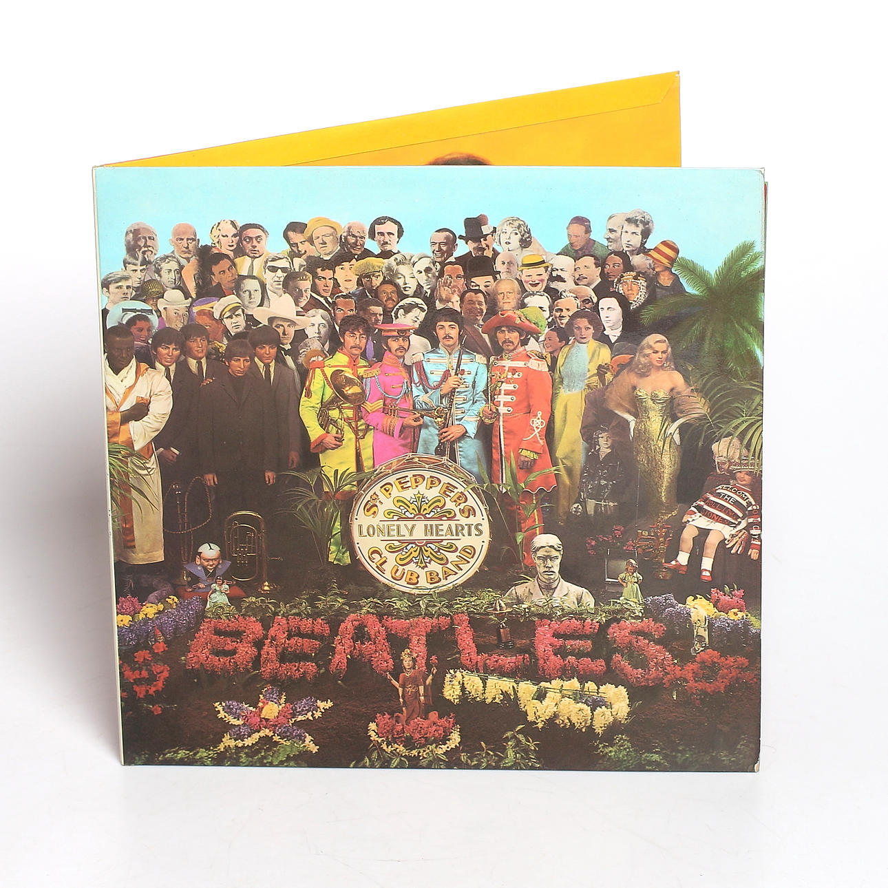 THE BEATLES, Sgt. Peppers Lonely Hearts Club Band, foldout LP, UK PCS 7027.