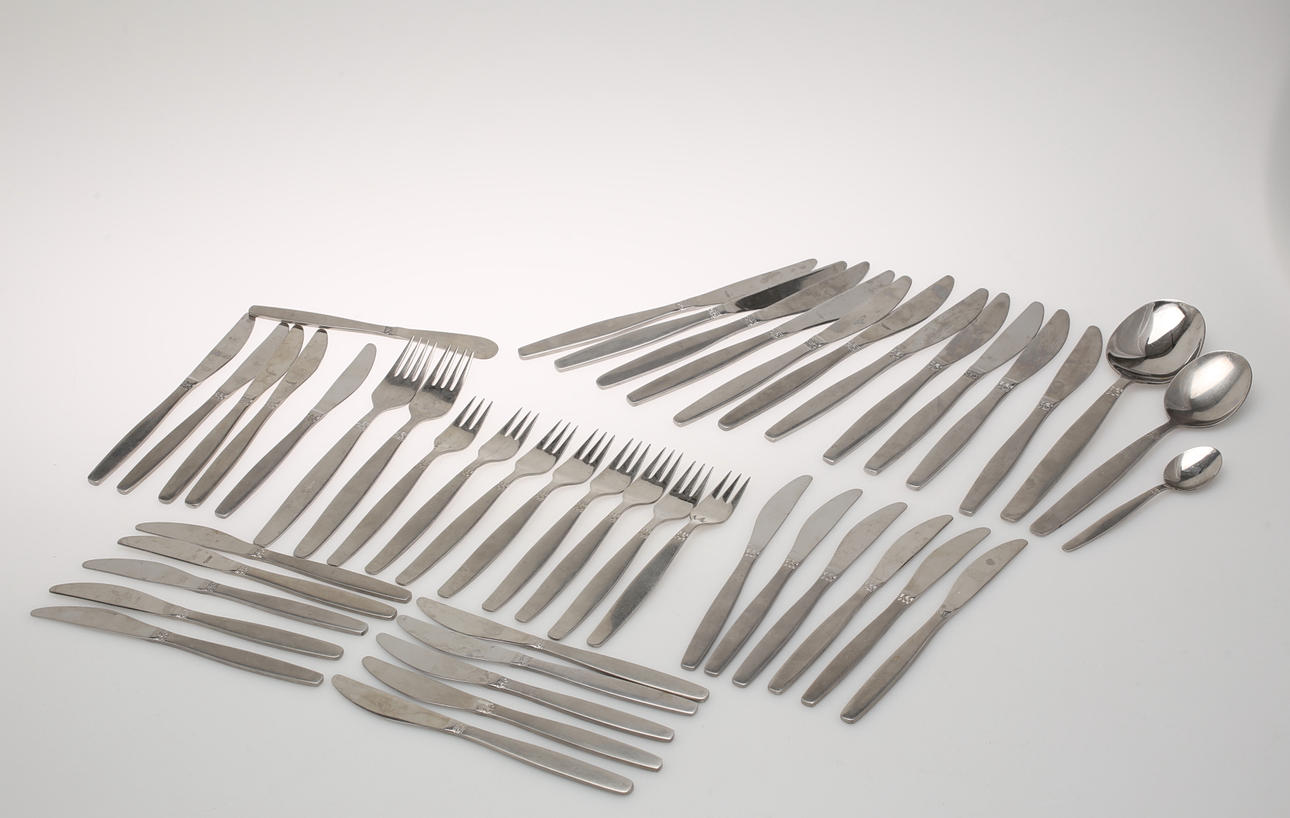 BESTICKUPPSÄTTNING, 46 delar, "Sessan" Nils Johan, 1900-tal.