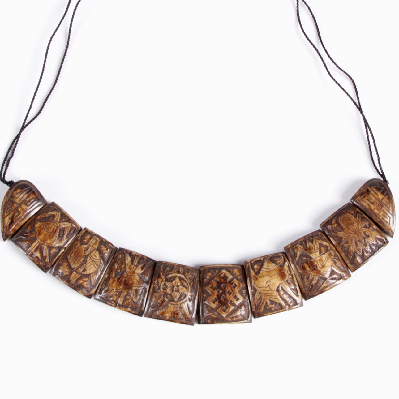 HALSBAND, orientaliskt, benarbete, 1900-tal.