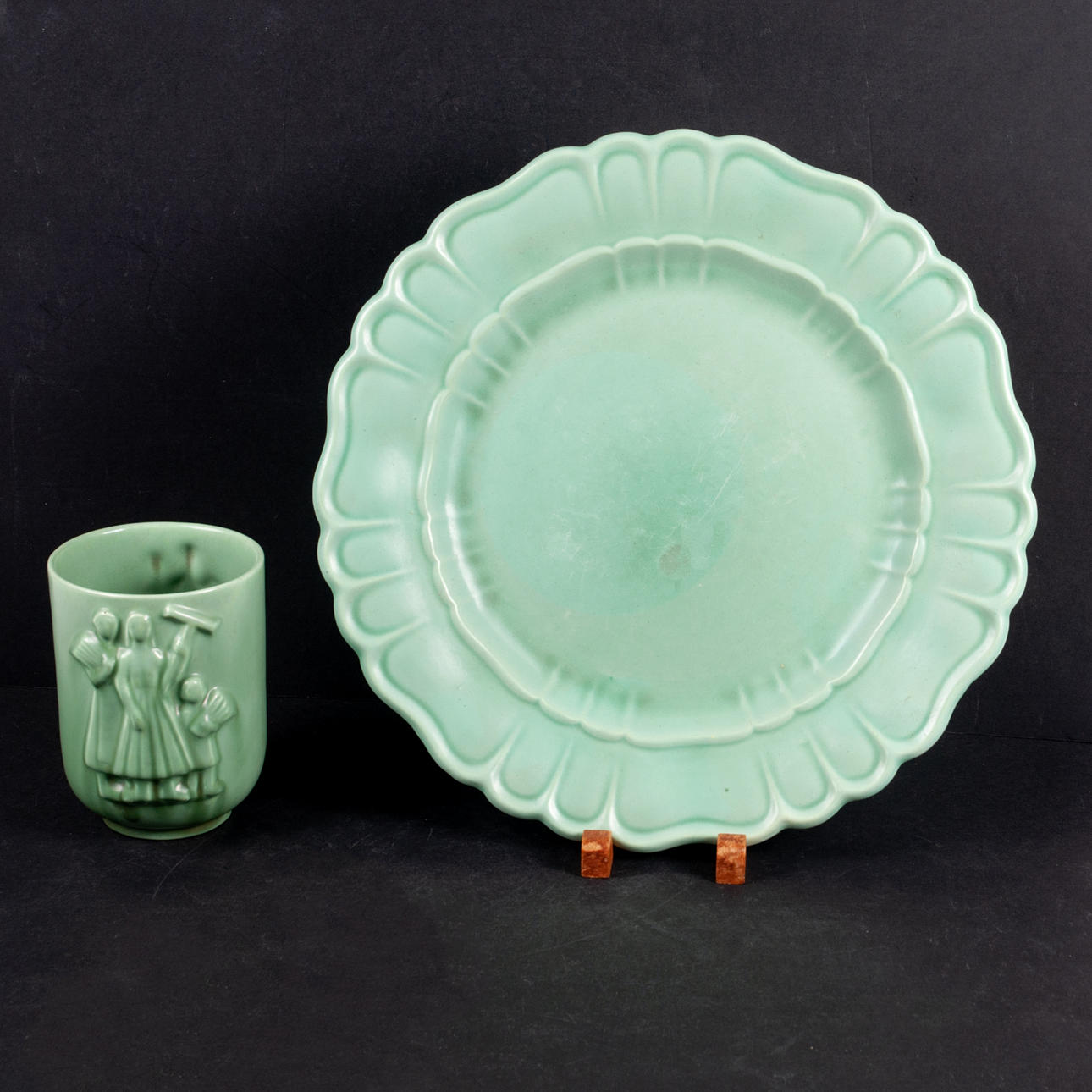 FAT OCH VAS, grönglaserat gods, Gefle.