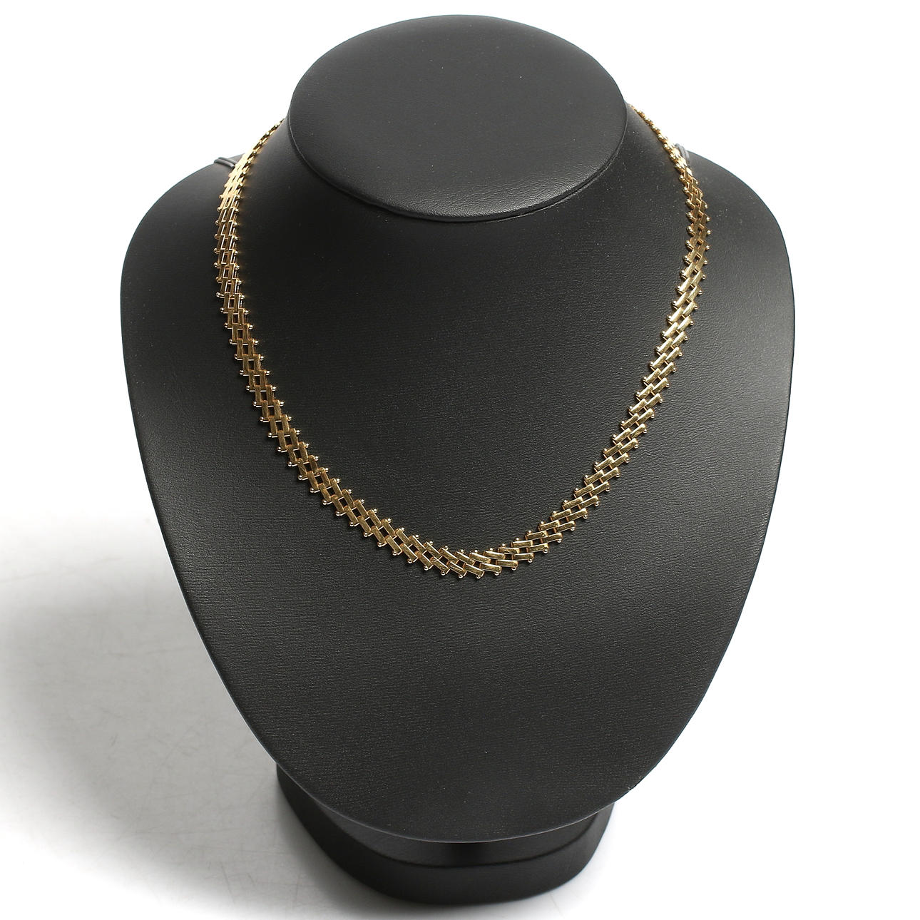 COLLIER, 18k guld, staketlänk, Italien. Vikt 25.4 gram.