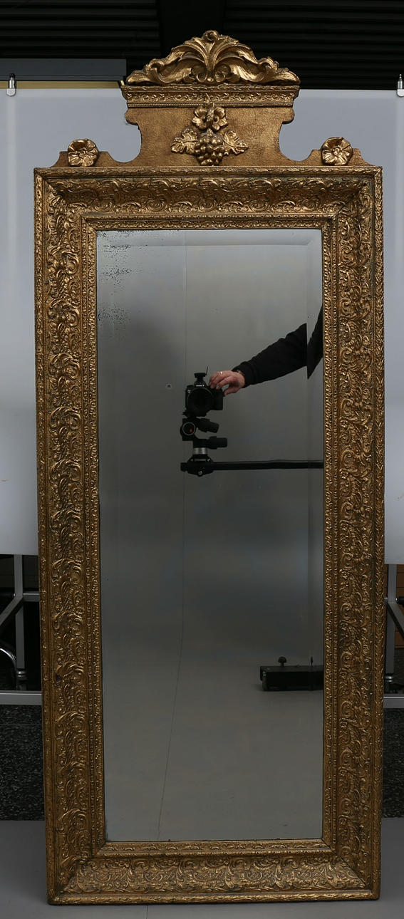 VÄGGSPEGEL, trä och gips, förgylld, 1800-1900-tal.