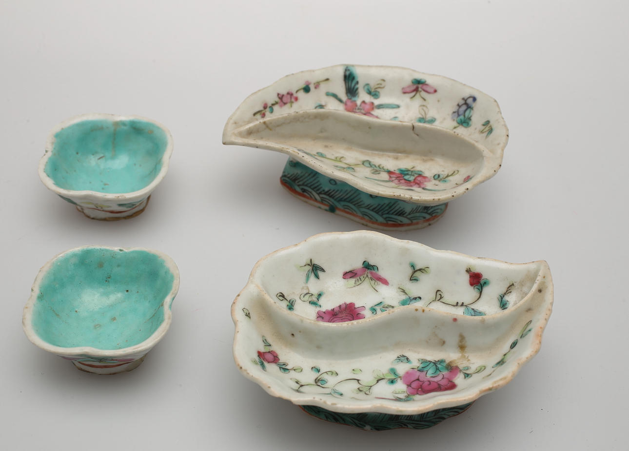 SKÅLFAT, 2 st och SKÅLAR, 2st. Kina.