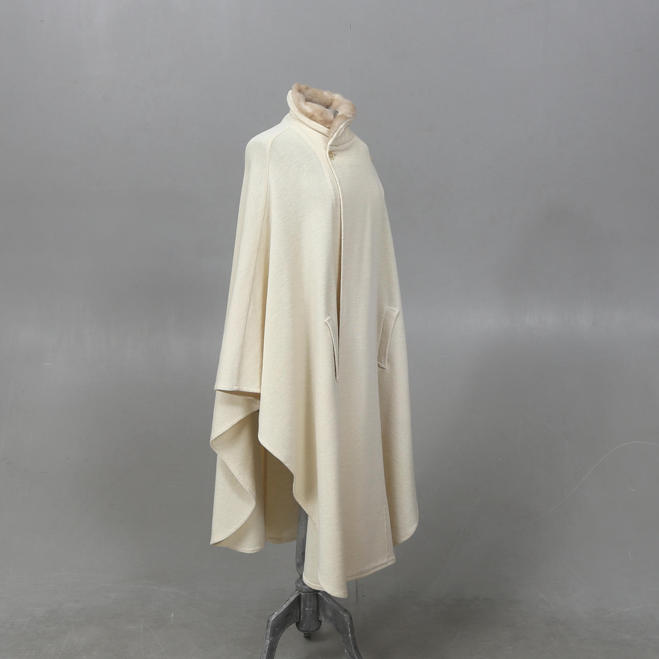 CAPE, Busnel, ylle, Frankrike 1900-talets andra hälft.