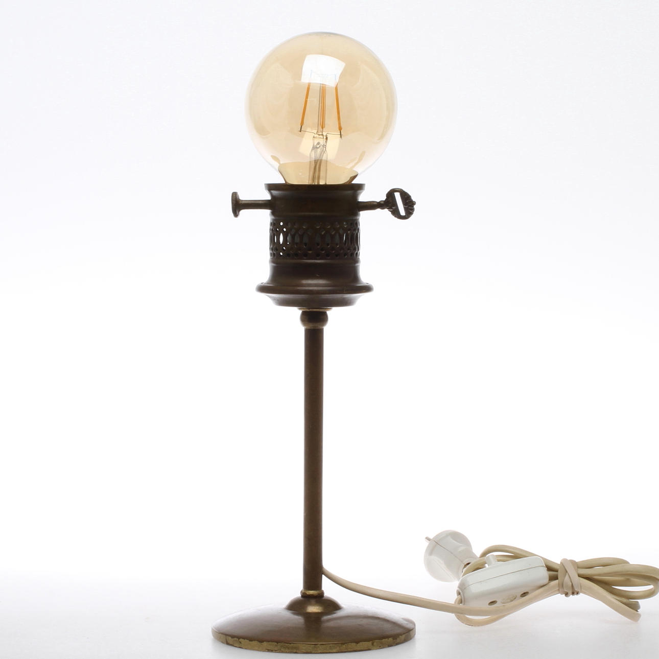 BORDSLAMPA, mässing, tidigt 1900-tal.