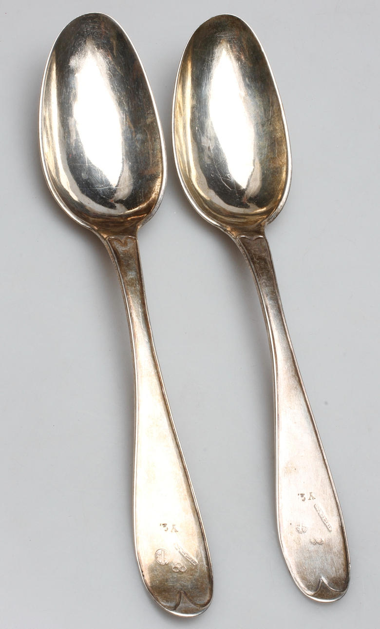 SKEDAR, ett par, Silver, Anders Hjulström, Köping 1805. Vikt ca 128 gram.