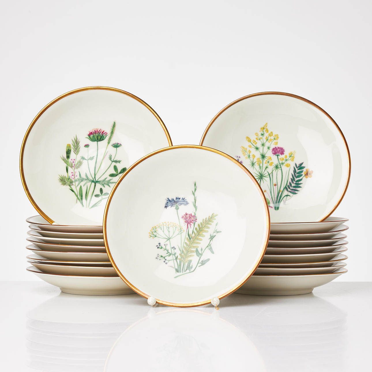 Ein Satz von 19 „Linnaeus“ -Sets, Uppsala Ekeby, Karlskrona.