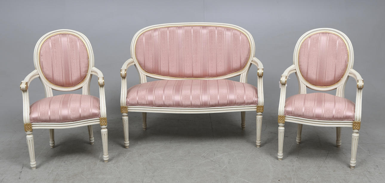 SALONGSGRUPP, 3 delar, barnmodell, gustaviansk stil, 1900-talets andra hälft.