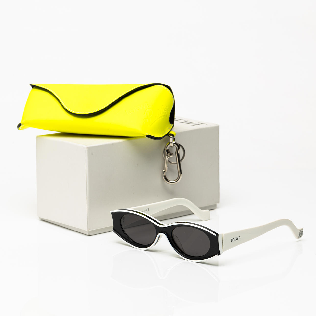 LOEWE. Solglasögon, "Paula's Ibiza", 2000-tal.