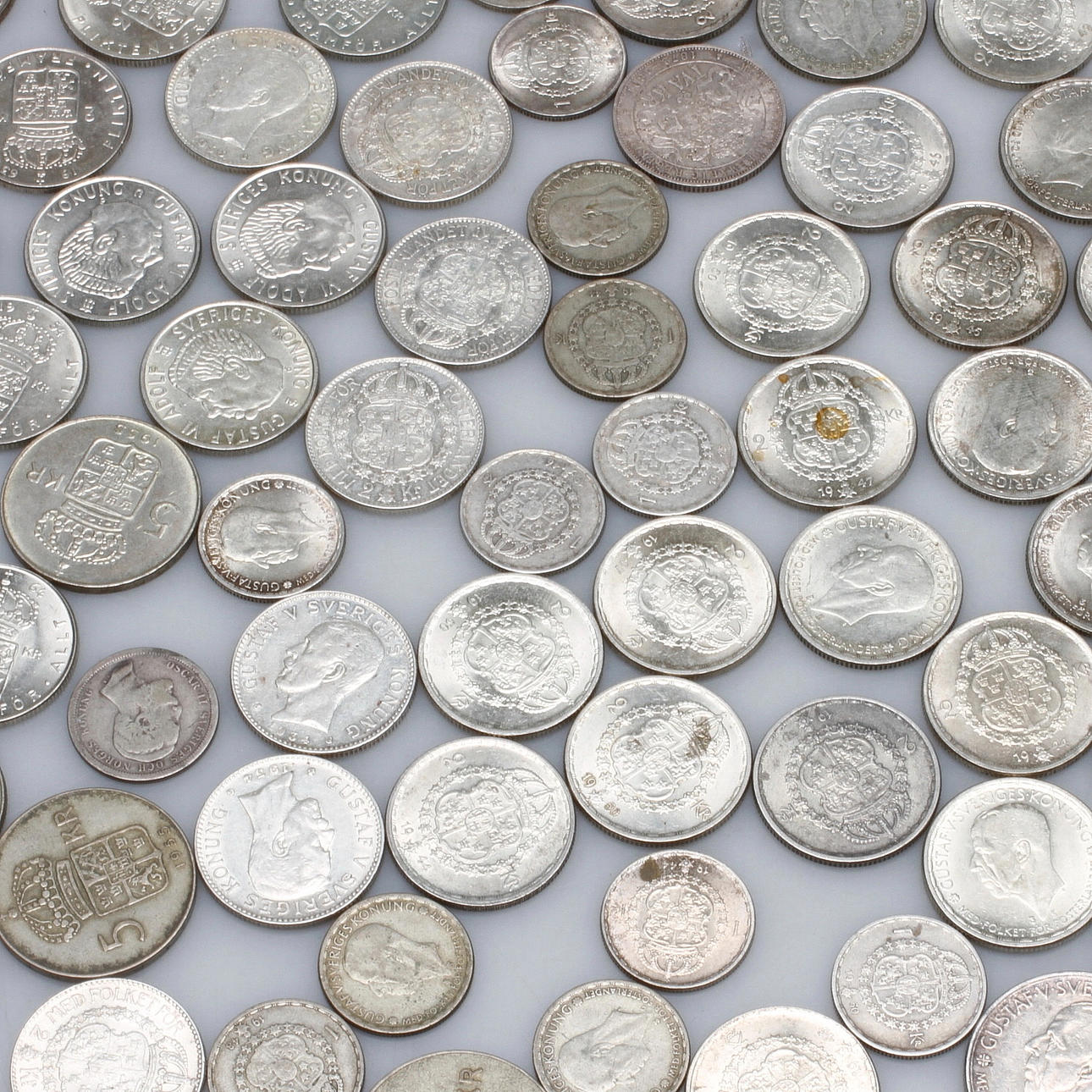 MYNT, Sverige, 40-80% silverhalt, ca 830 gram.