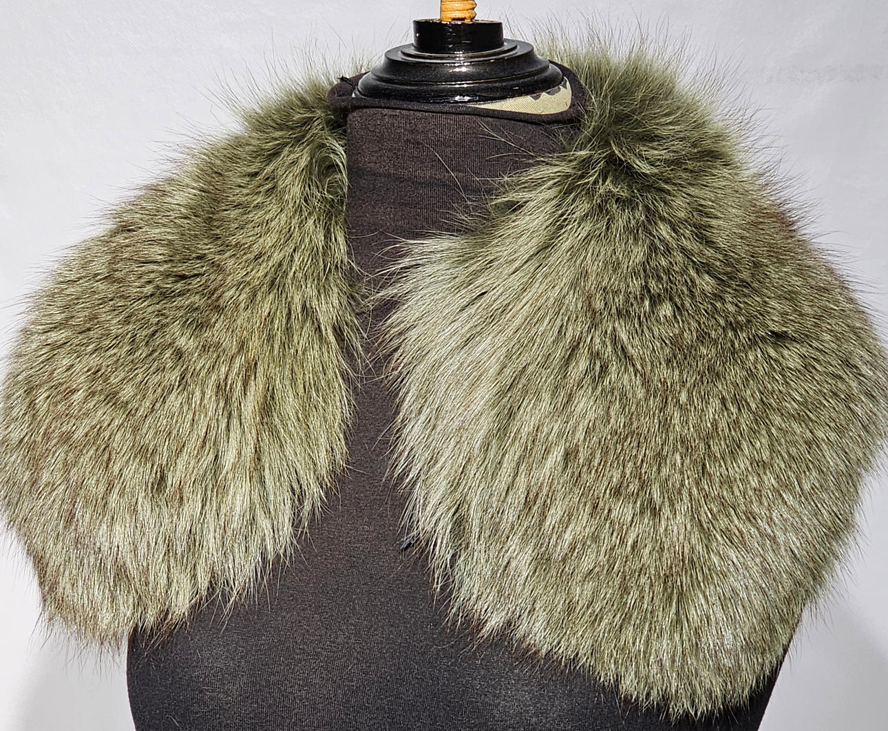 Grey-dyed blue fox collar.