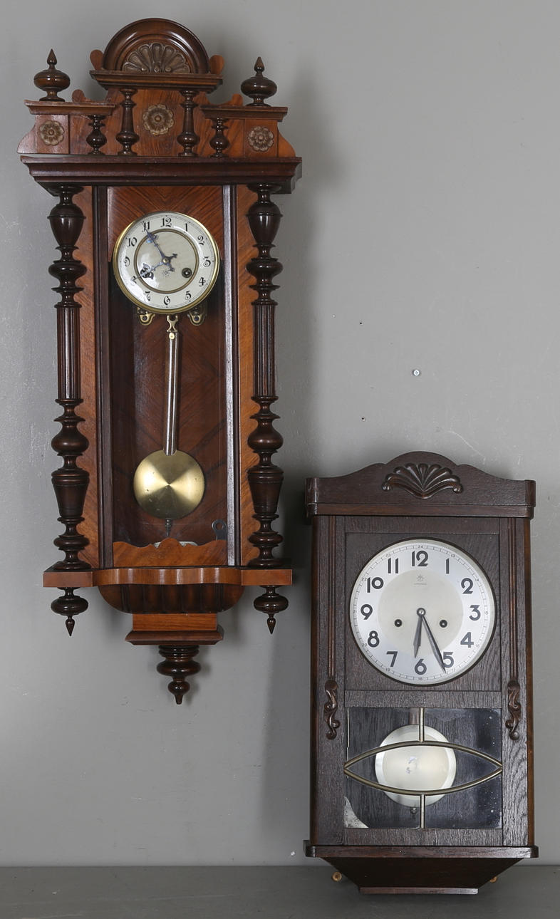 VÄGGUR, 2 st, Junghans, ca 1900.