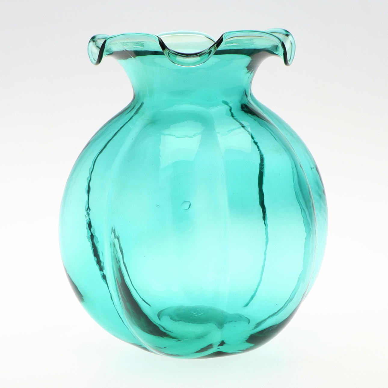 VAS, glas, grön, pumpaformad, 1900-talets andra hälft.