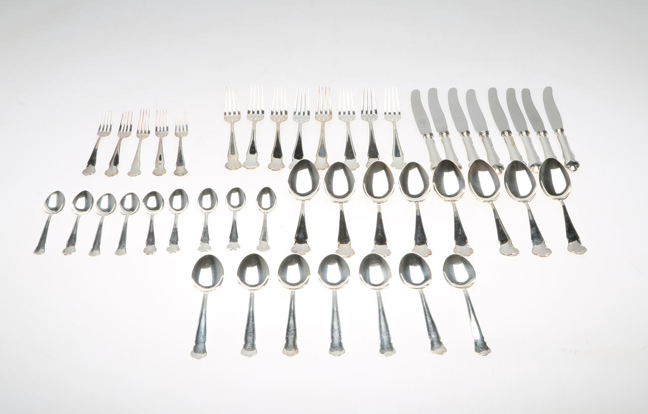 SILVERBESTICK, 45 delar, "Disa", MGAB och GAB, 1900-tal.