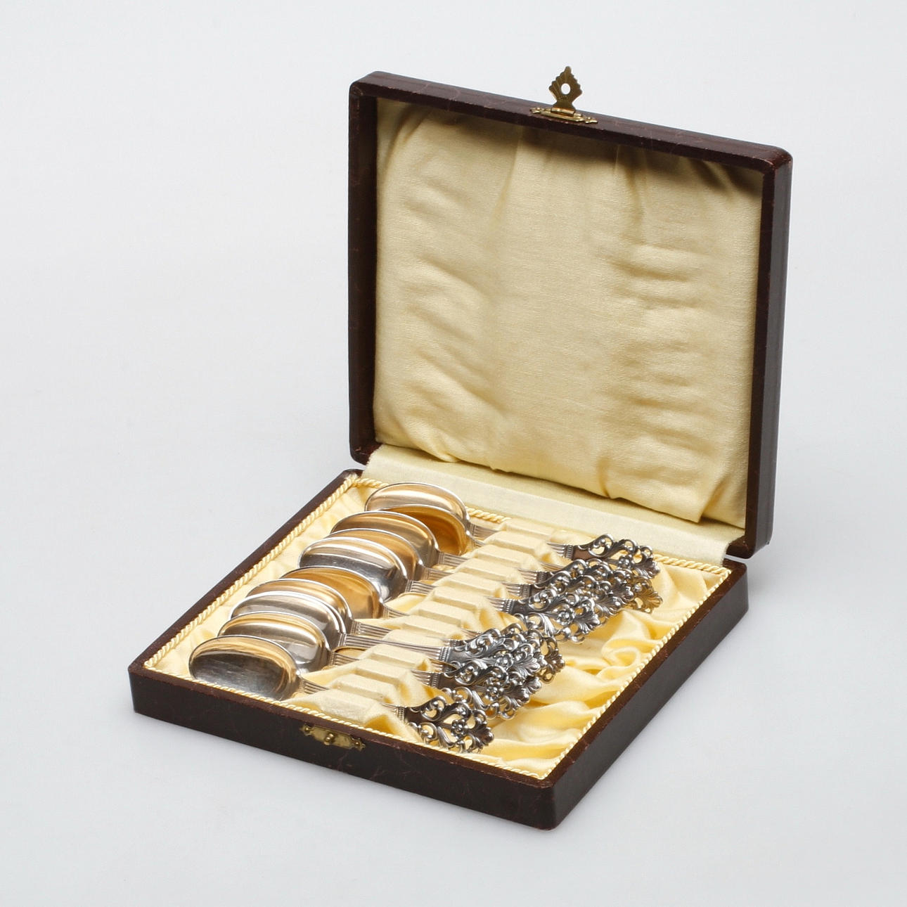 KAFFESKEDAR, 12 st, Thorvald Mathisen, Norge, vikt ca. 111,4 gram.