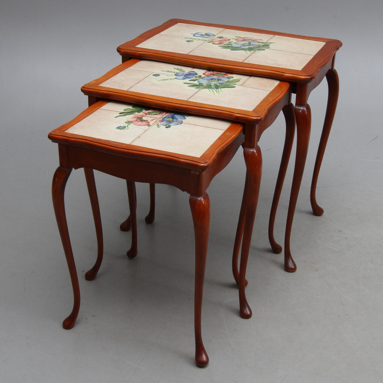 SATSBORD, 3 delar, rokokostil, 1900-tal.