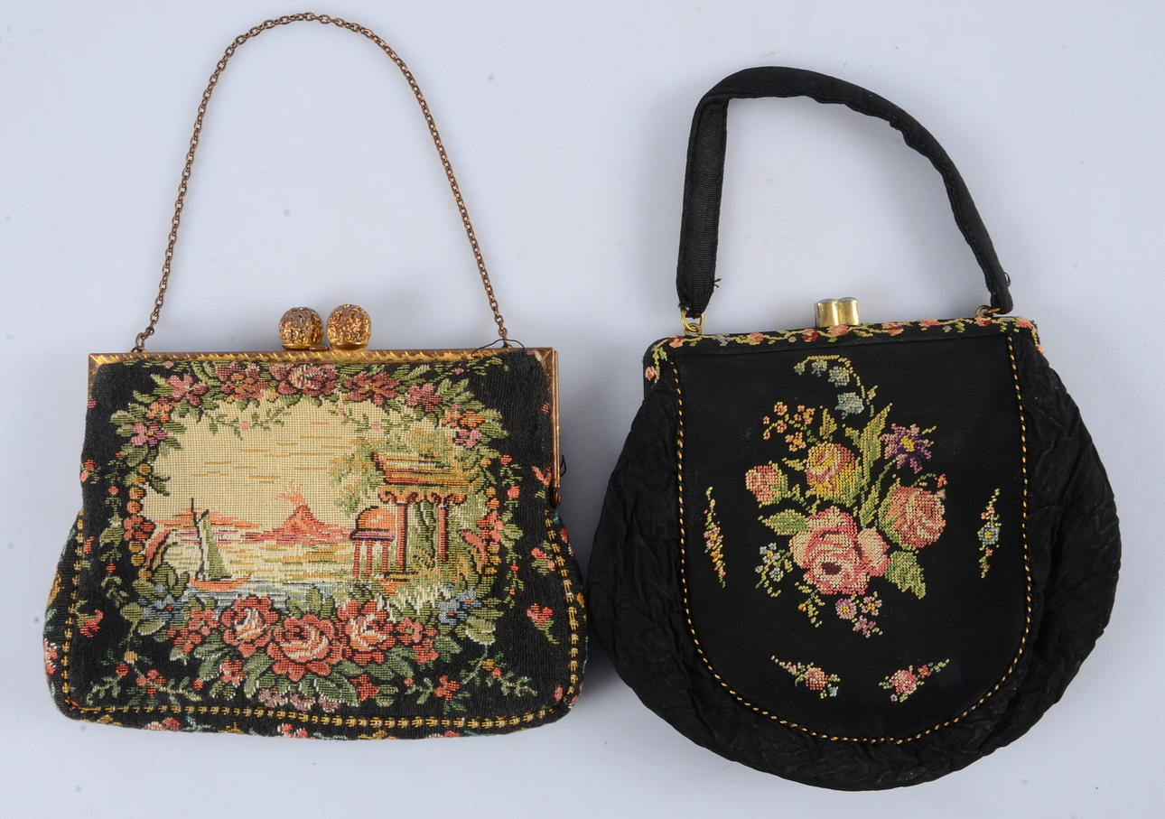 AFTONVÄSKOR, 2-stycken, Petit point.