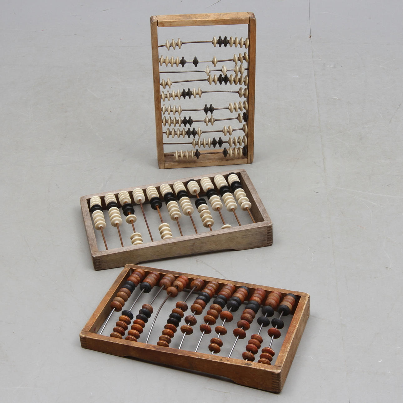 RÄKNERAMAR, 3 st, Estland, 1900-tal.