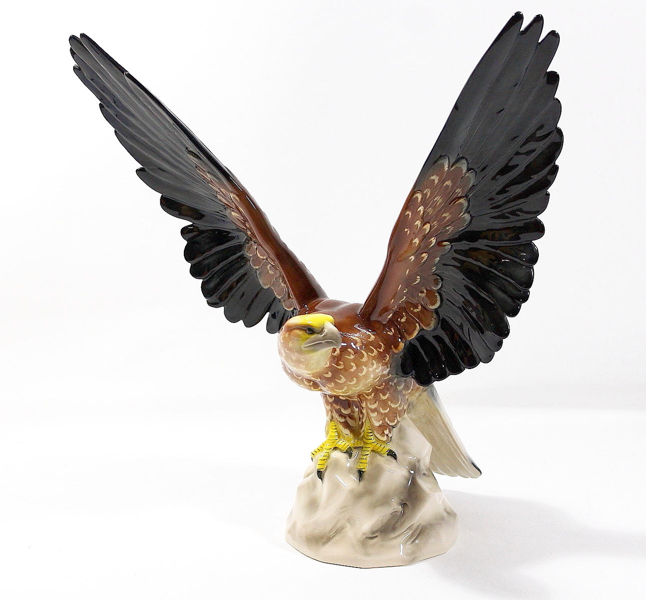 FIGURIN, porslin, örn, Hertwig Tyskland.