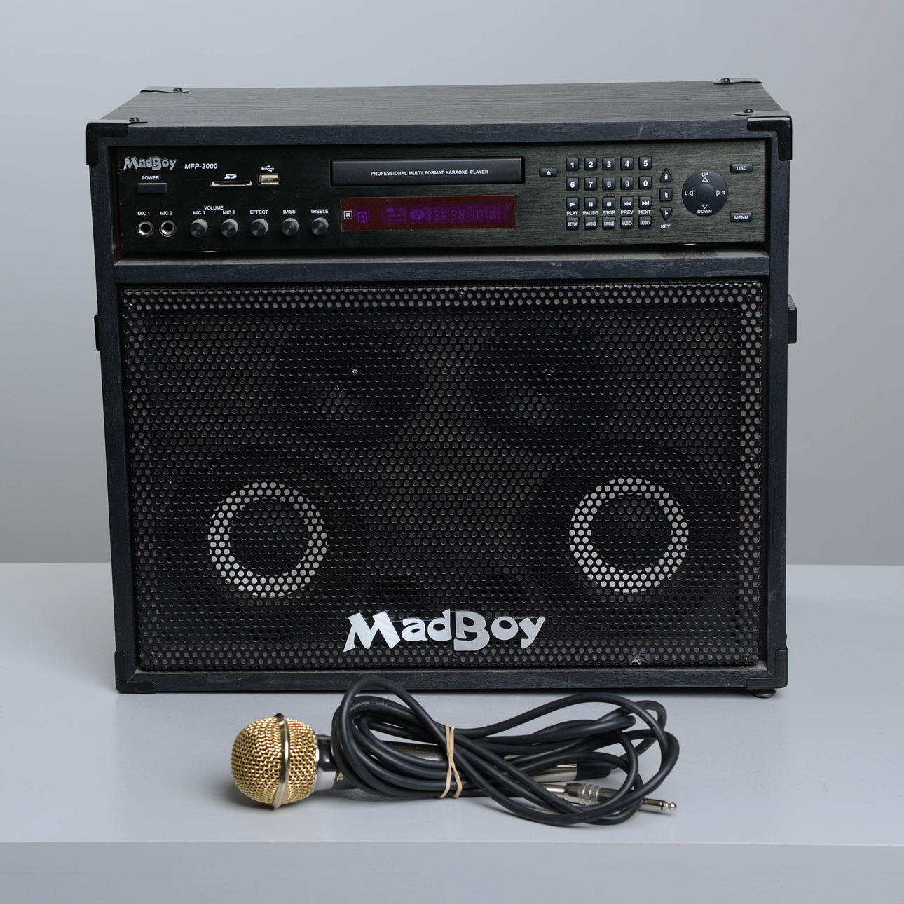 KARAOKESOITIN Madboy MFP-2000.