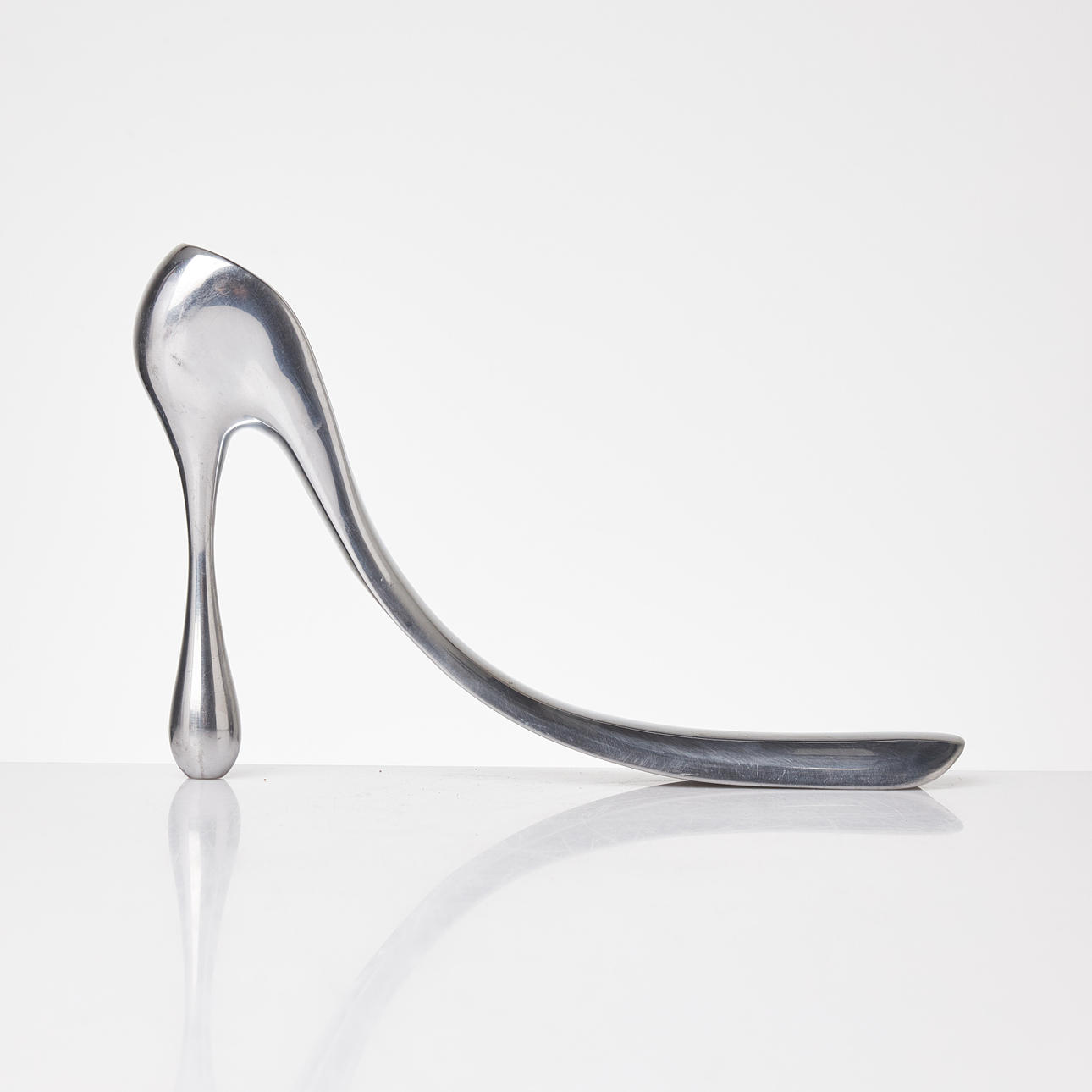 SKOHORN, aluminium, Manolo Blahnik.