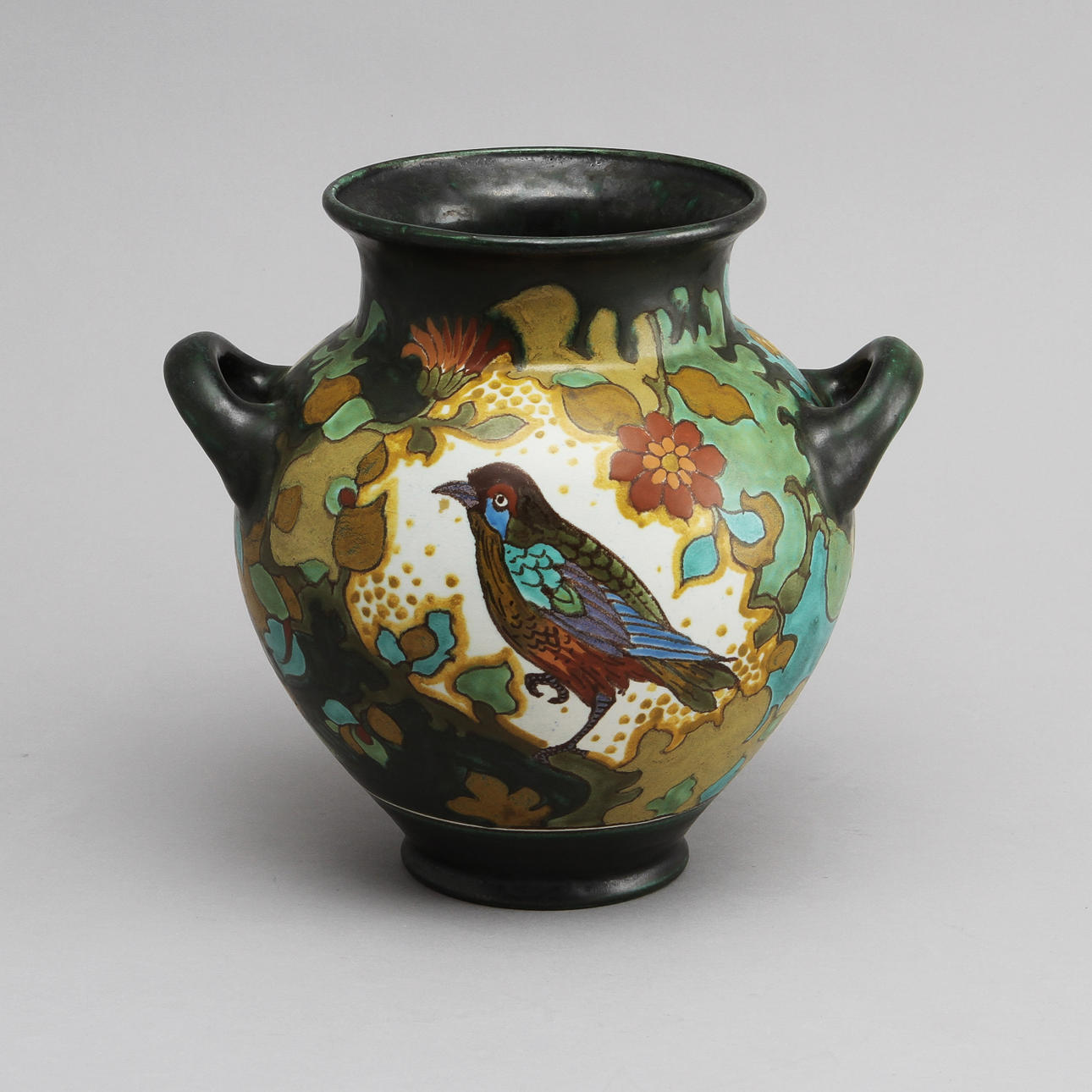 URNA, stengods, Gouda, Holland.