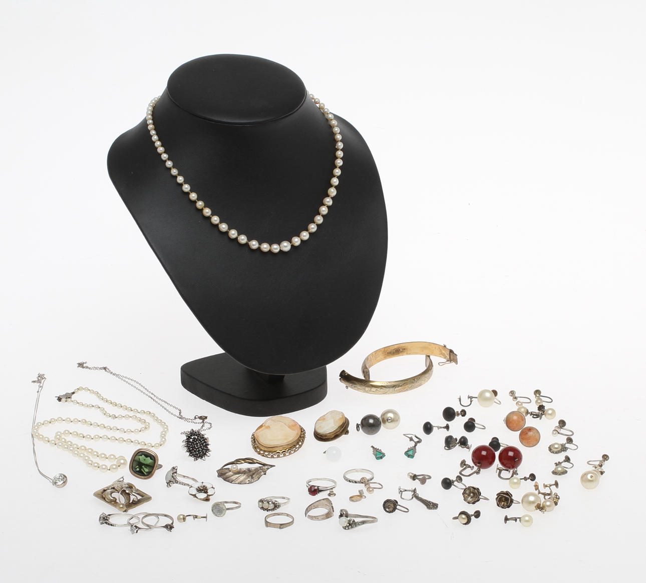 PARTI SMYCKEN, bland annat silver, 1900-tal.