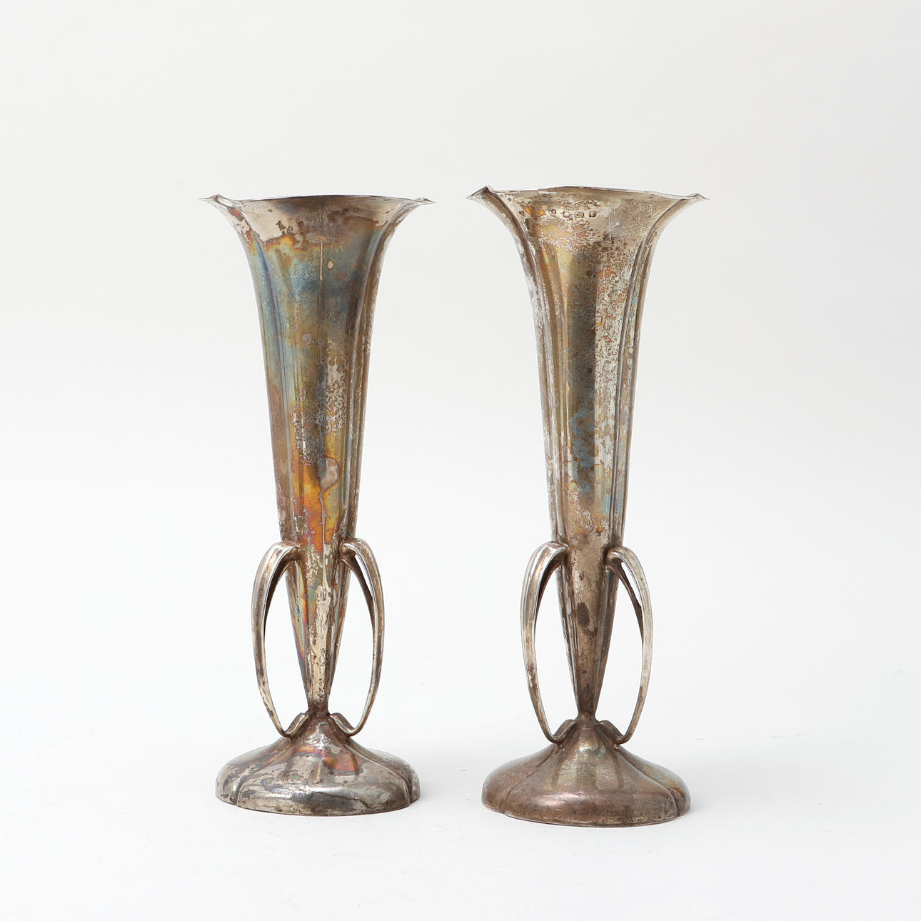 Ein Paar silberne Vasen, Birmingham 1905.