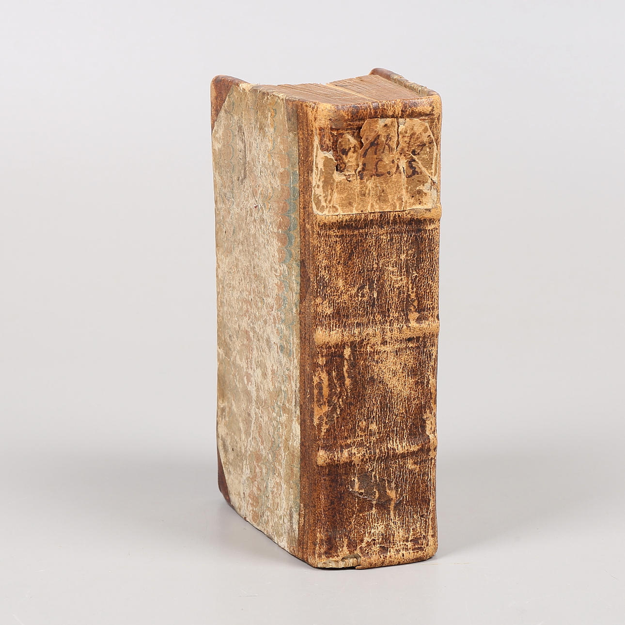 VALERII MARTIALIS EPIGRAMMETA, book, 1744.