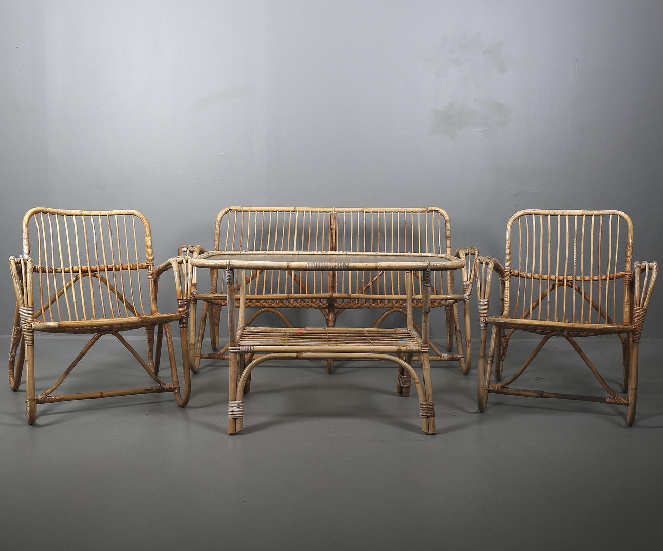 SITTGRUPP, 4 delar rotting, Bröderna Ahlqvist i Skånes Värsjö. 1900-talets mitt.