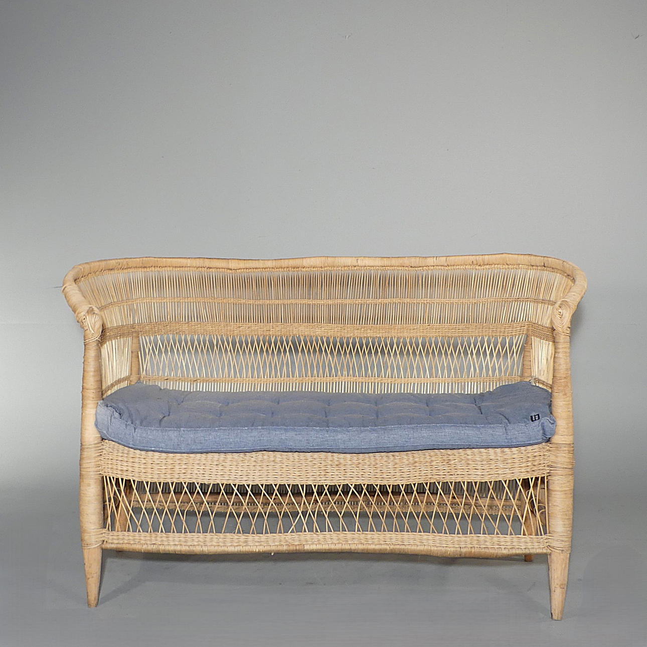 SOFFA, rotting, med dyna.