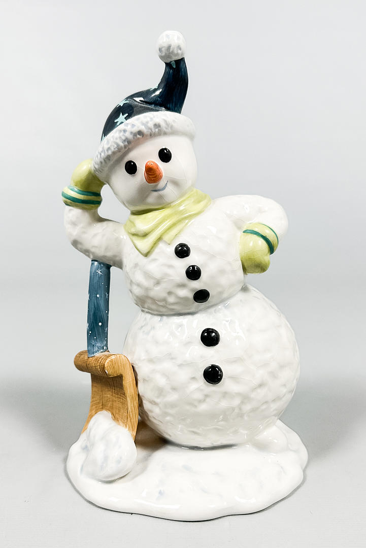 FIGURIN, porslin, "Snögubbe", Goebel.