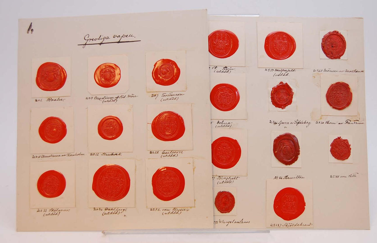 SIGILL. Grevliga vapen.