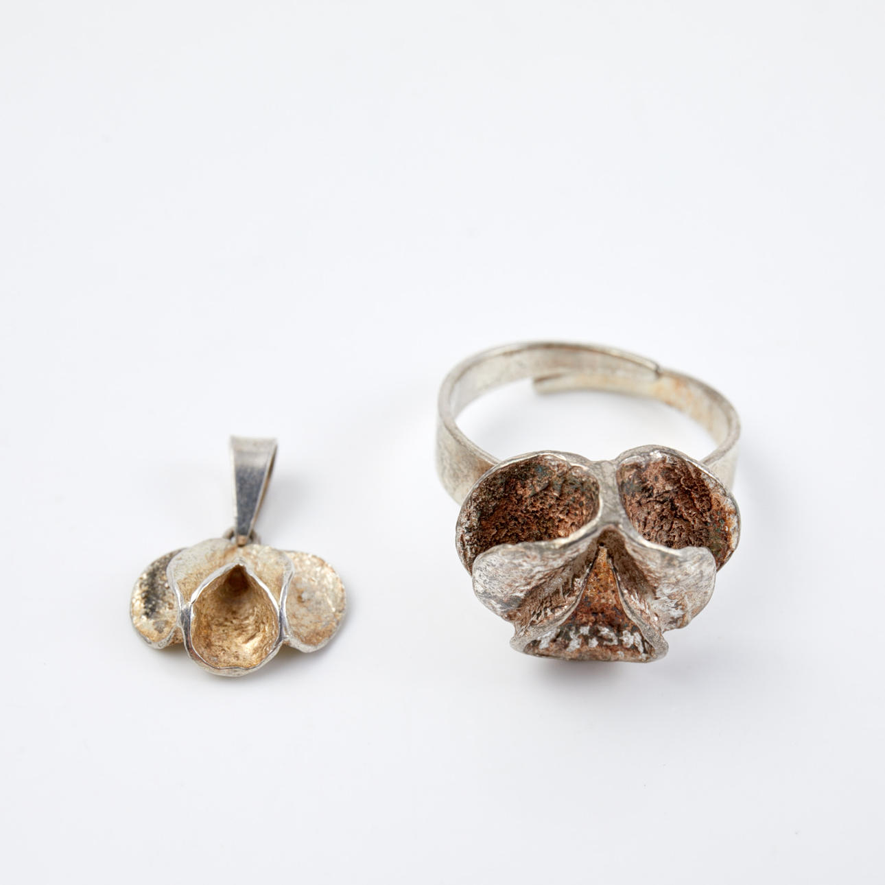 THERESIA HVORSLEV. Ring & Pendant, silver, signed, for Mema, Lidköping 1981.