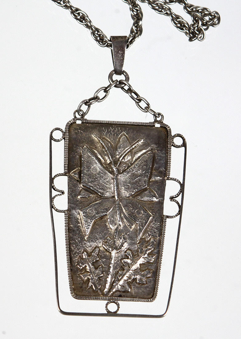 Vedhæng, med sommerfugl, sølv 800.