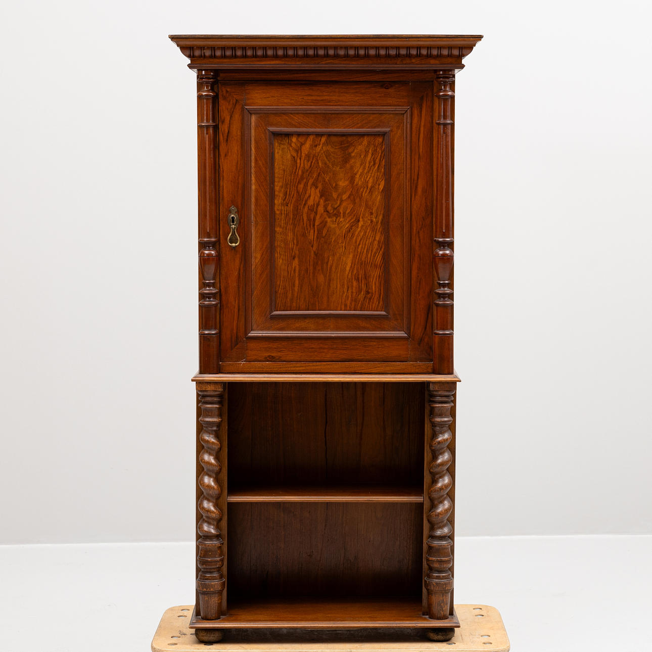 MUEBLE DE BAR DE ESTILO BARROCO 1800/1900.