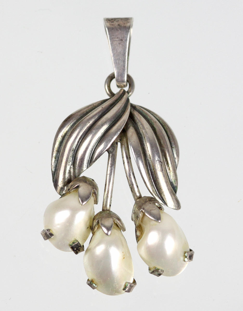 HÄNGE, art deco design, Theodor Klotz omkring 1925, silver 835.