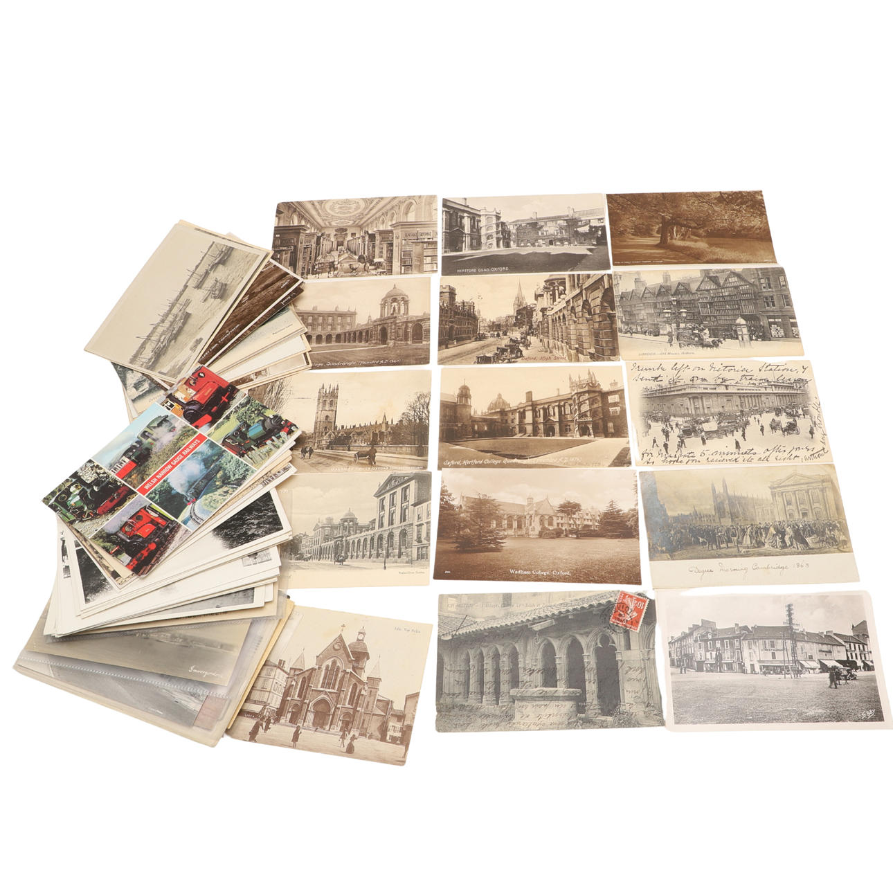 A LARGE QUANTITY OF EARLY 20TH CENTURY AND LATER POSTCARDS, MOSTLY ...