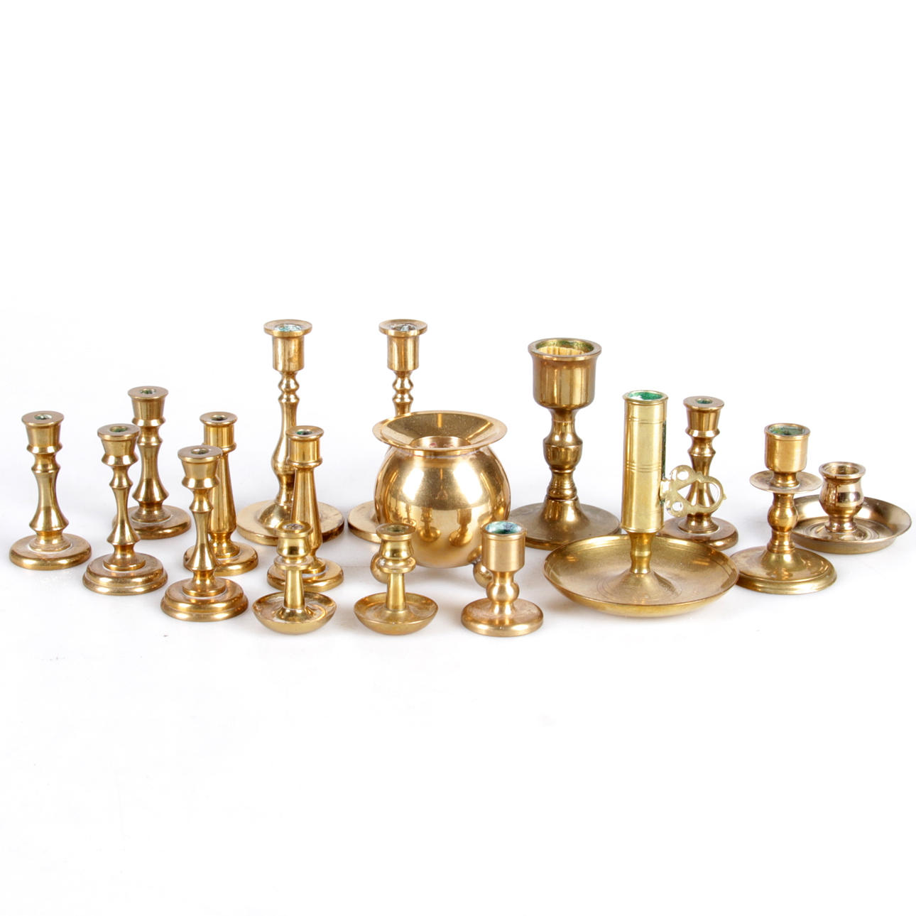 LJUSSTAKAR, 17 st. Mässing, 1900-tal.